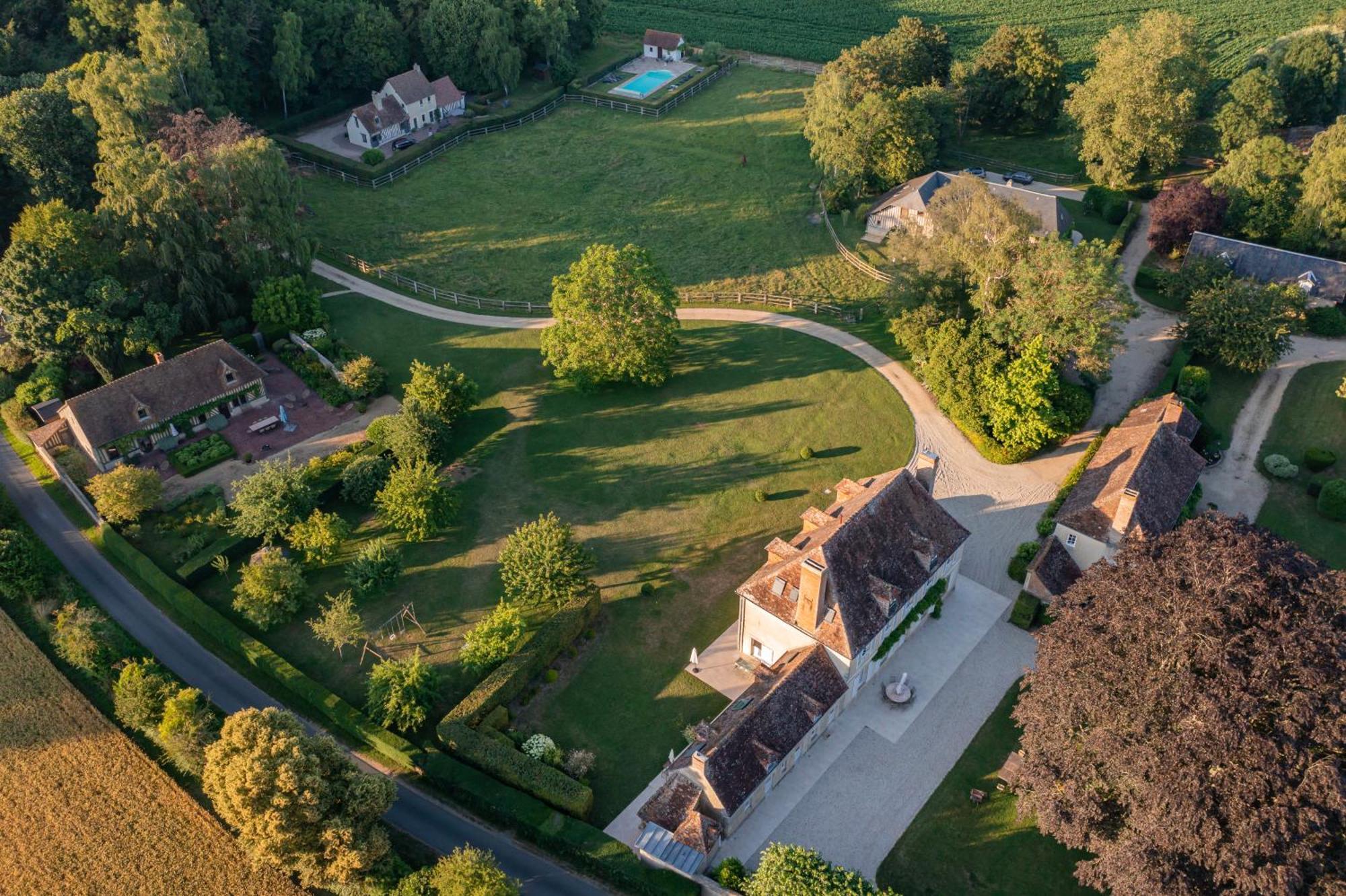 Charmante Chaumiere Romantique Bieville-en-Auge Exteriér fotografie